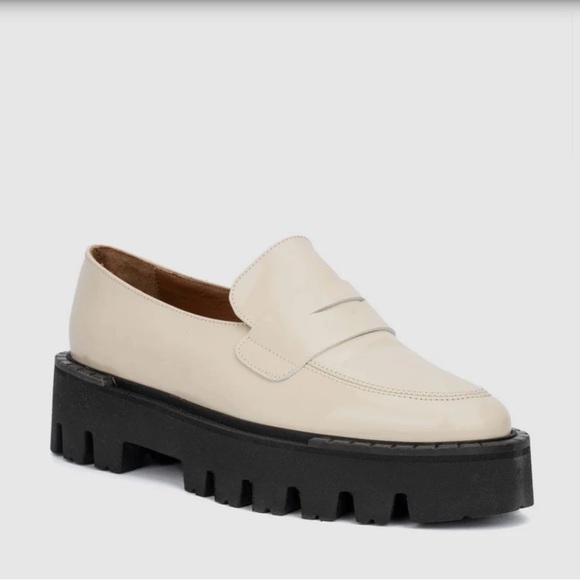 Aquatalia Alexi Ivory Loafer - Picture 2 of 5